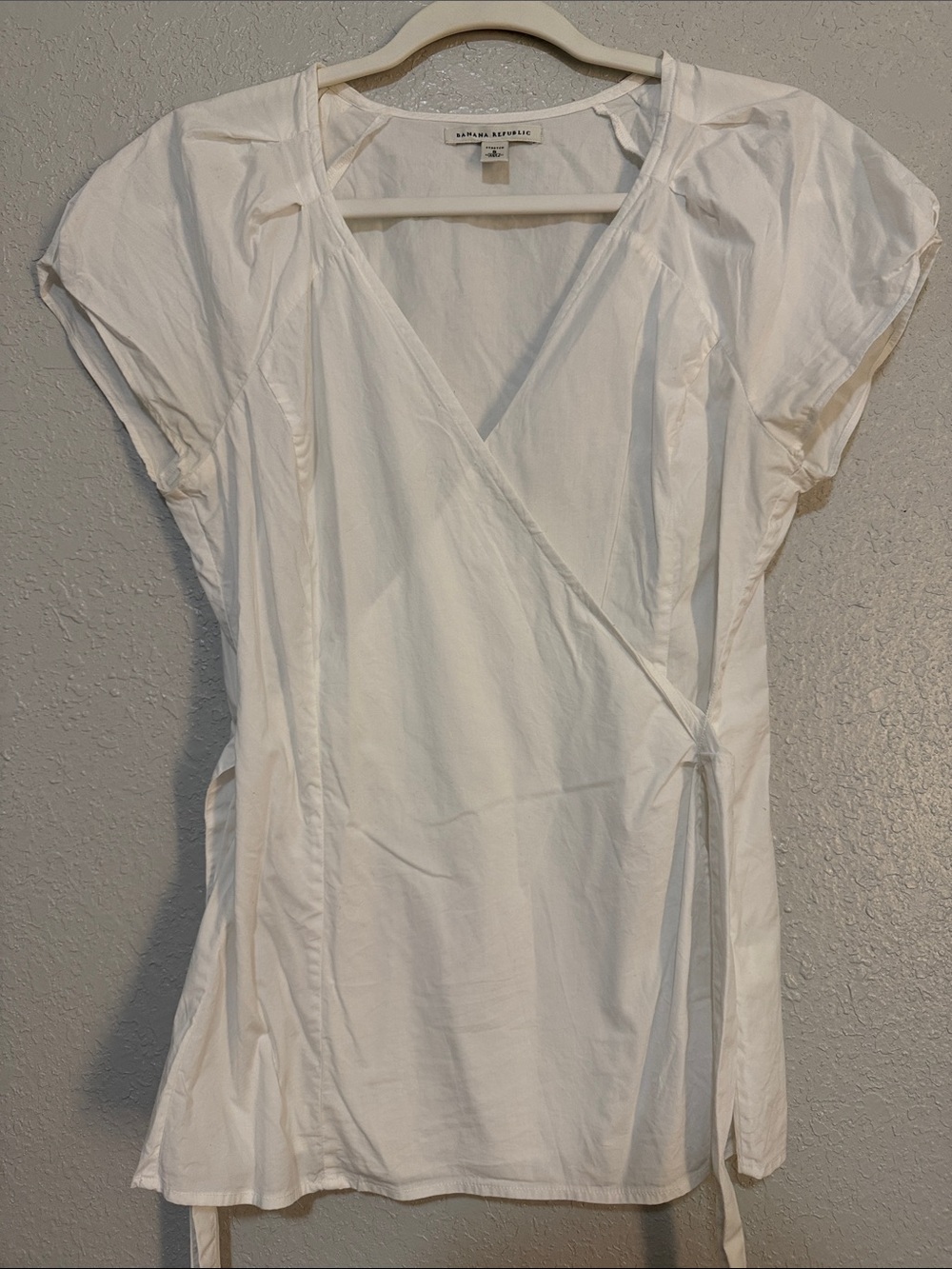 Banana Republic White Wrap-Style Short Sleeve Blouse